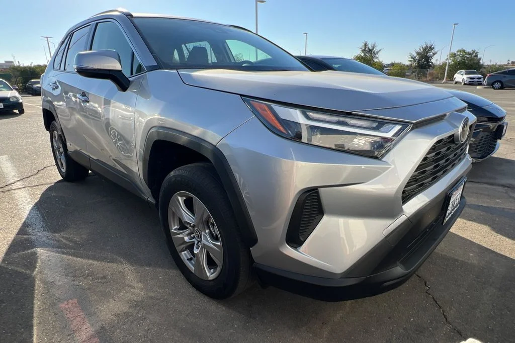 Certified Used 2025 Silver Toyota XLE image 2