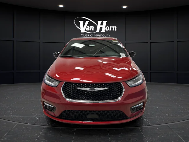 New 2026 Red Hot Pearl-Coat Exterior Paint Chrysler Limited image 12