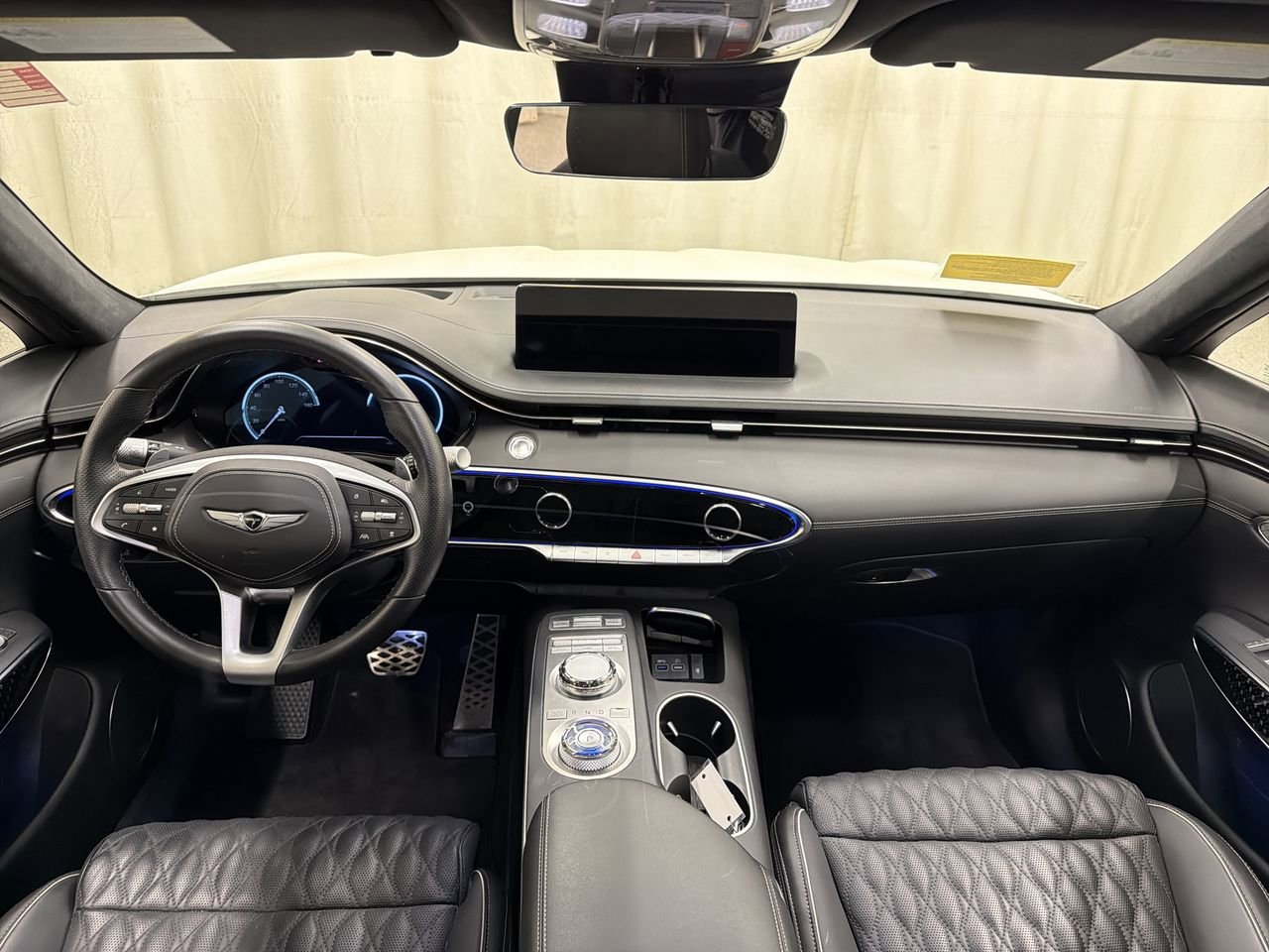 Certified Used 2023 Uyuni White Genesis 3.5T AWD SPORT PRESTIGE image 13