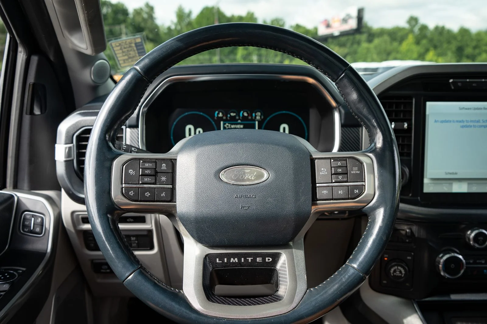 Used 2023 Blue Ford Limited image 29
