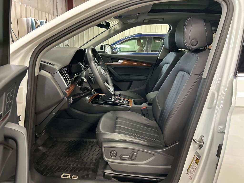 Used 2023 White Audi 45 S line Premium image 17