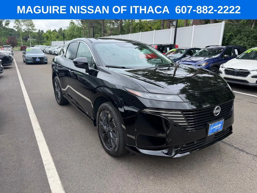 Used 2026 Black Nissan Platinum image 3