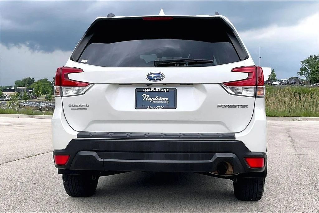 Used 2019 White Subaru Premium image 3