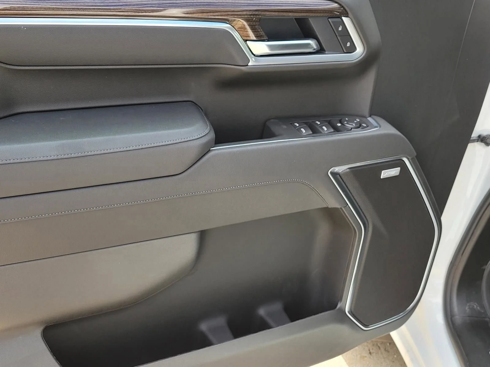 2026 Chevrolet Silverado 1500 RST - Photo 12