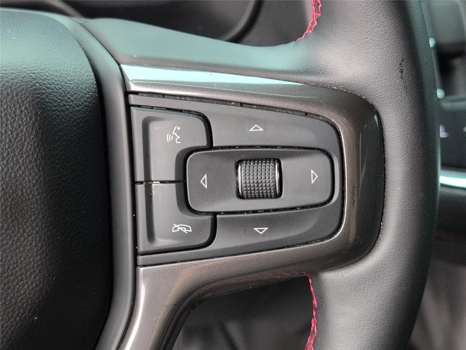 Used 2023 Black Chevrolet RST image 27