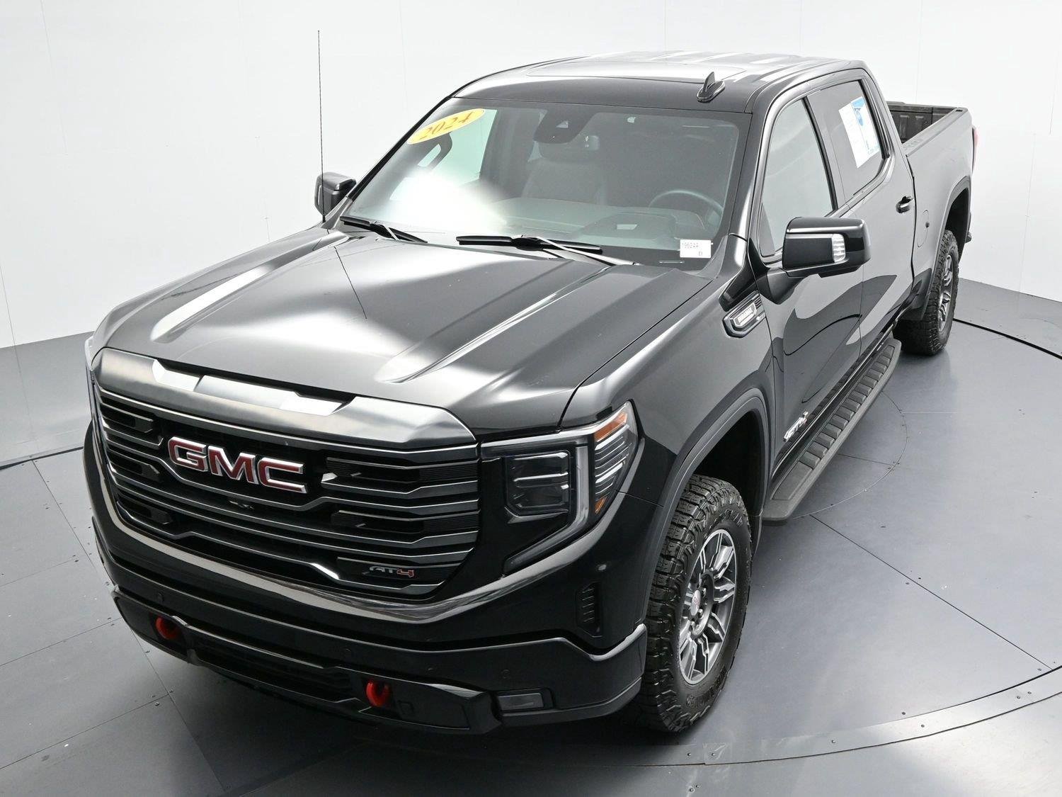 Used 2024 Onyx Black GMC AT4 image 44
