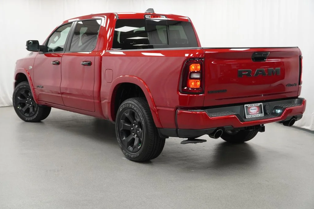 New 2026 Molten Red Pearl-Coat Exterior Paint RAM Big Horn/Lone Star image 13