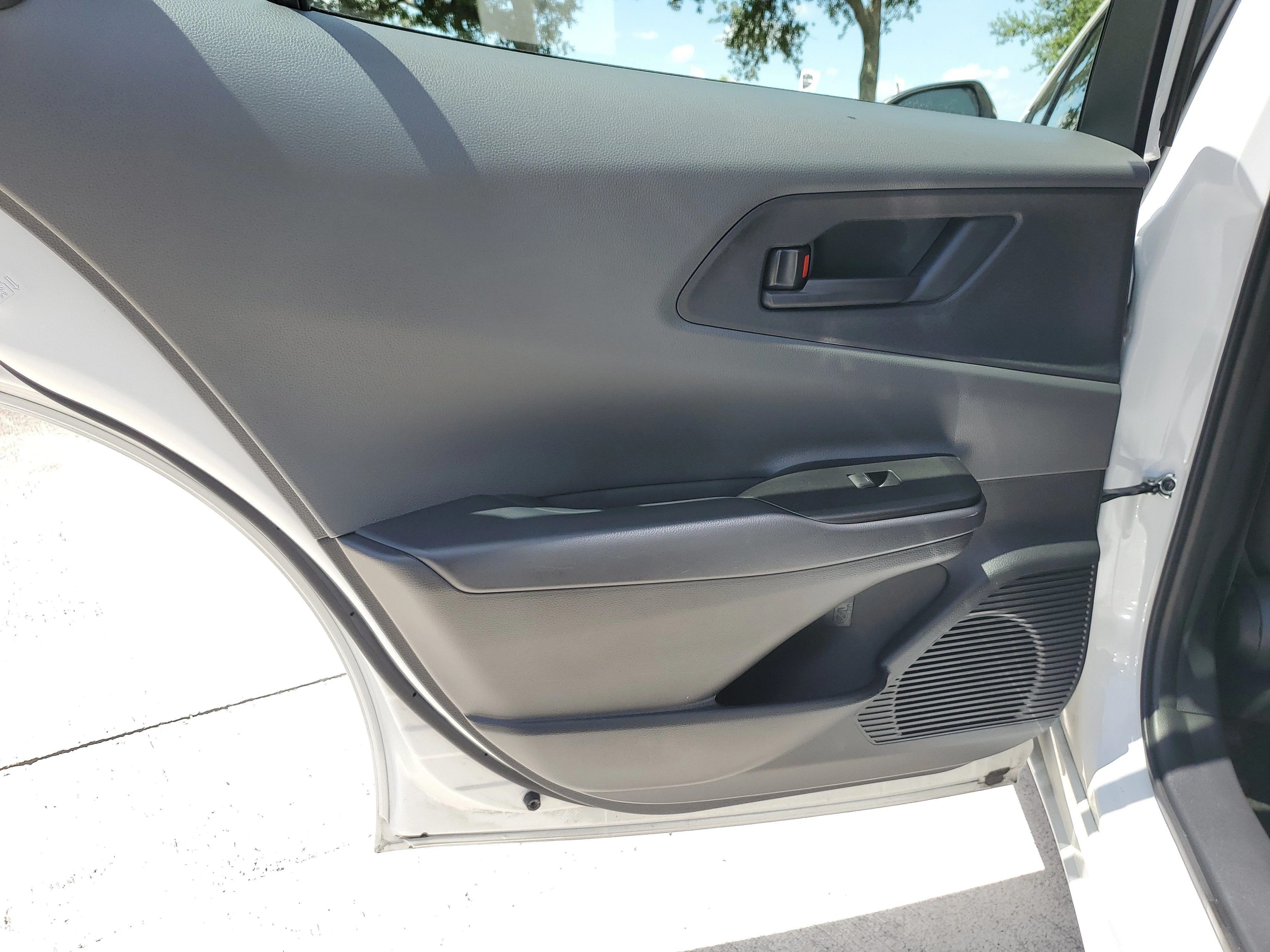 Certified Used 2024 Pearl Toyota LE image 15