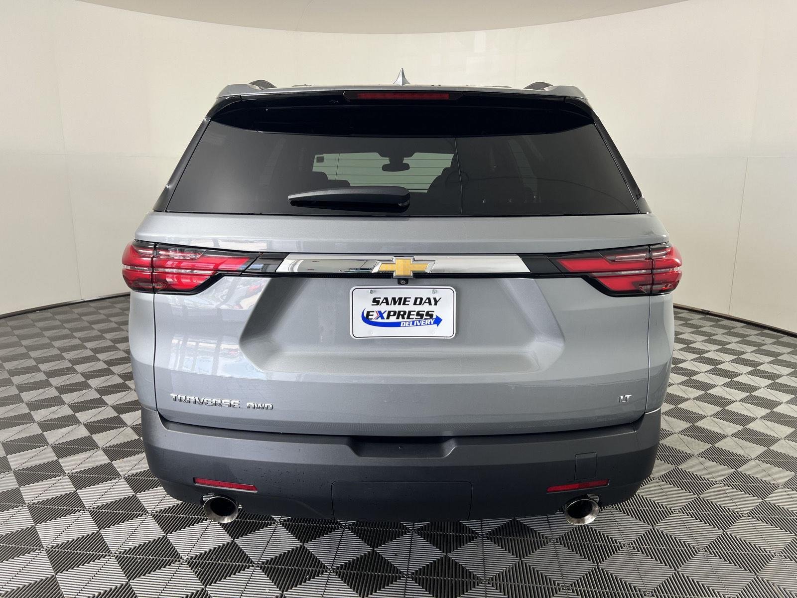Used 2023 Sterling Gray Metallic Chevrolet LT Cloth image 27