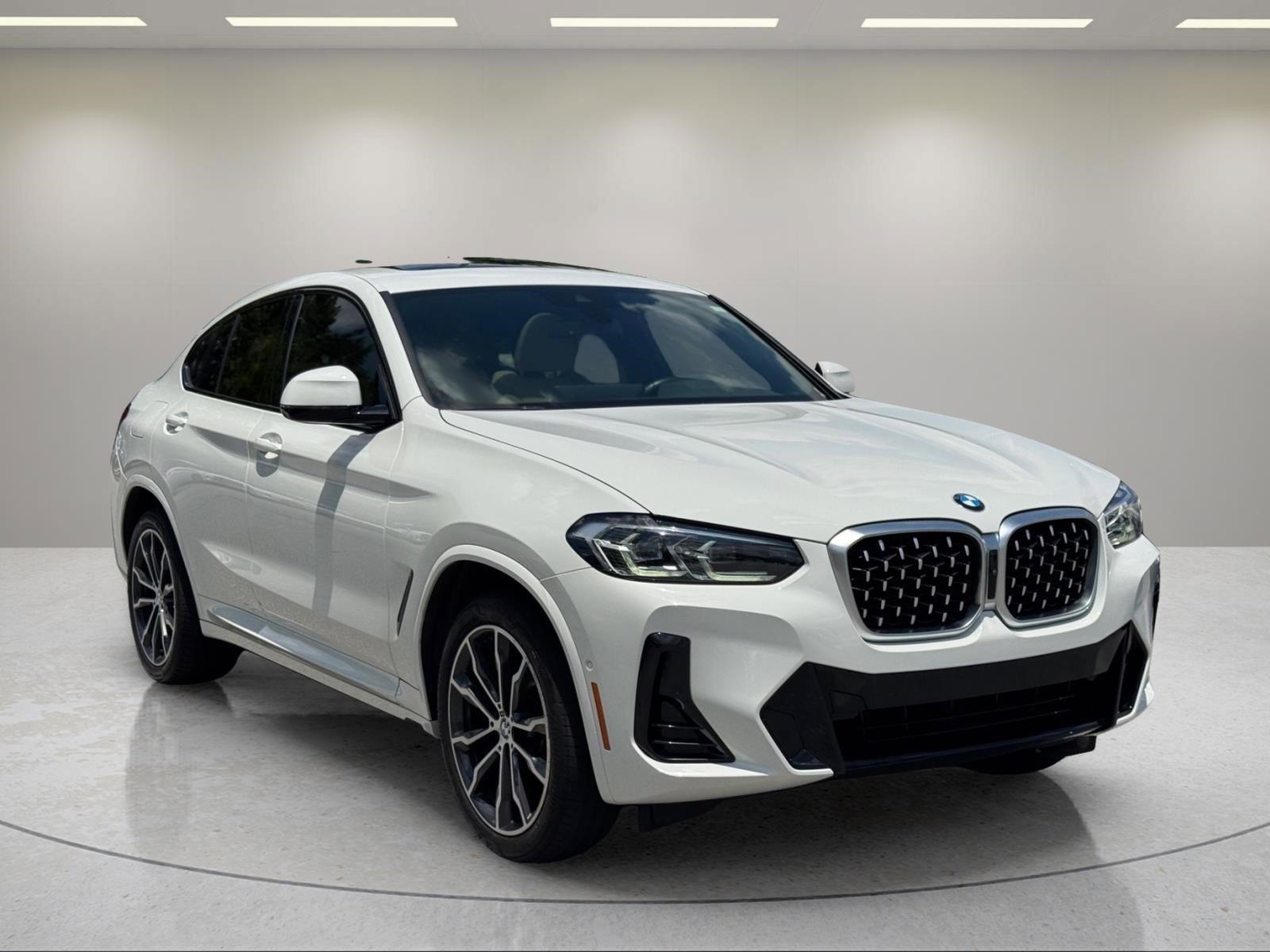 Used 2022 Alpine White BMW xDrive30i image 7