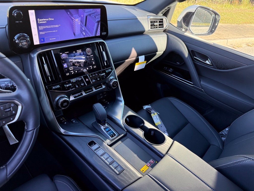 2026 Lexus LX 700h Luxury - Photo 29