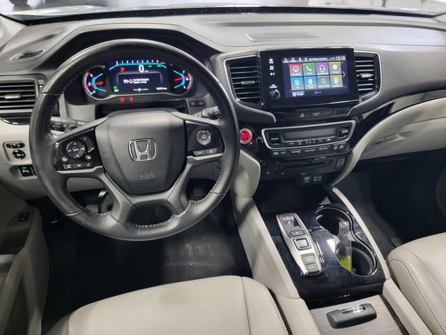 Used 2020 Silver Honda AWD Touring 7 Passenger image 29