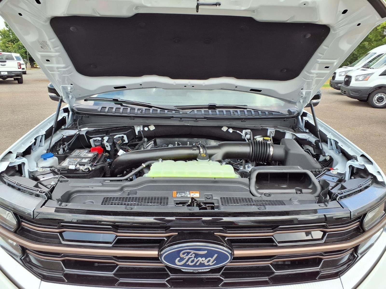 New 2026 Oxford White Ford MAX King Ranch® image 31