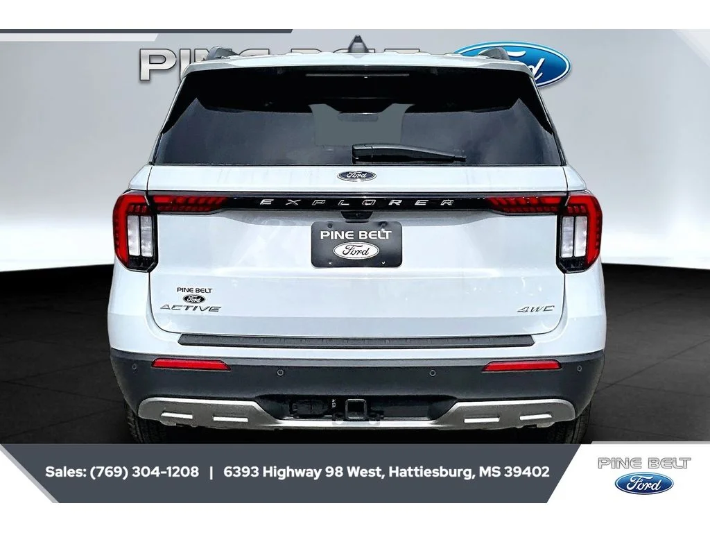 New 2026 Space White Metallic Ford Active image 4