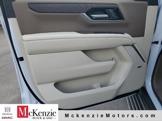 2026 GMC Yukon XL Denali - Photo 8
