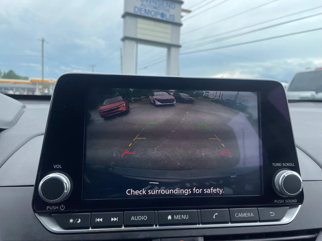 2025 Nissan Altima SV - Photo 10