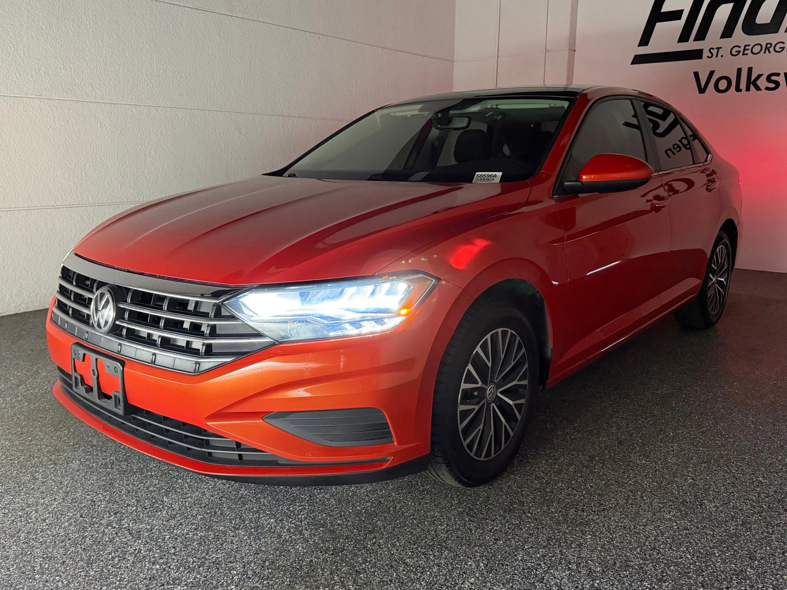 Used 2019 Orange Volkswagen 1.4T SE image 49