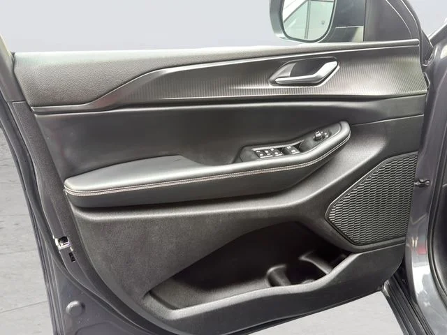 Used 2023 Gray Jeep Laredo image 20