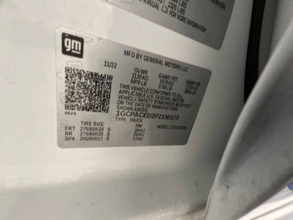Used 2023 White Chevrolet LT image 20