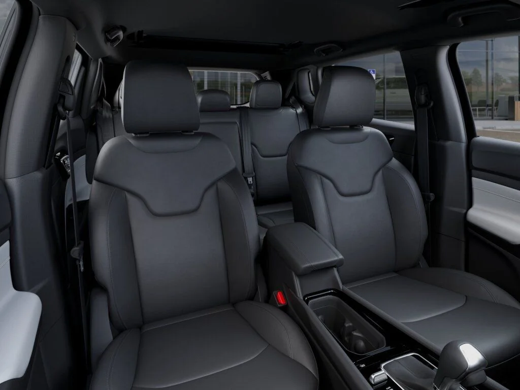 New 2026 Diamond Black Crystal Pearlcoat Jeep Limited image 16