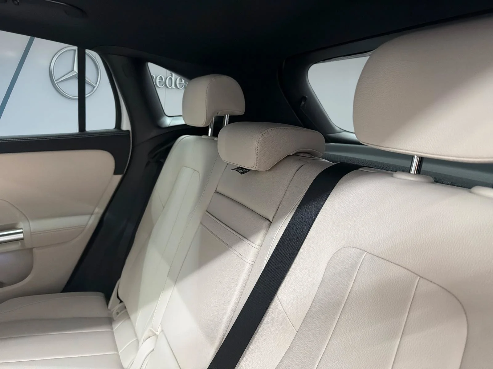 Used 2026 White Mercedes-Benz GLA 250 image 21