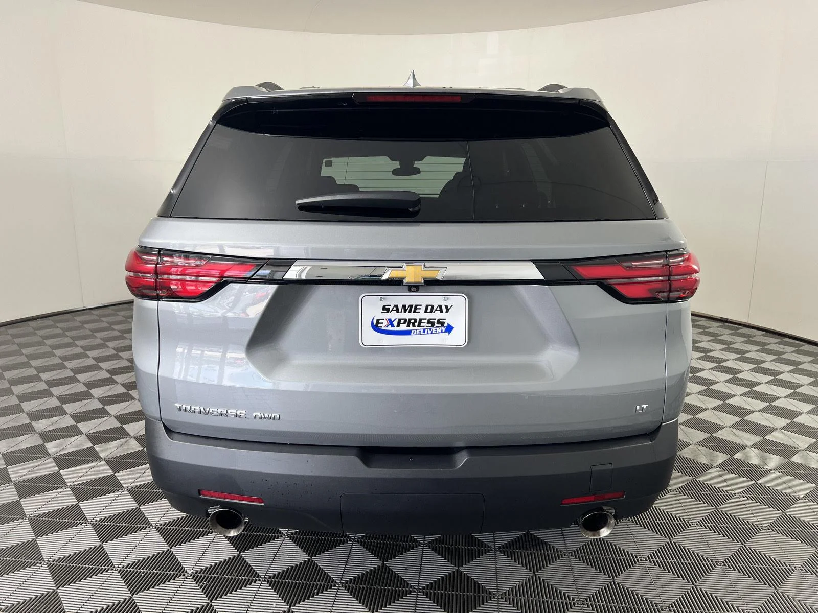 Used 2023 Sterling Gray Metallic Chevrolet LT Cloth image 27