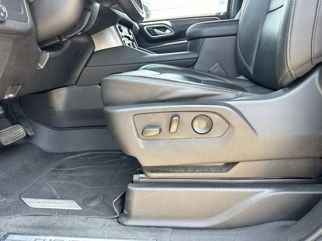 Used 2021 Gray Chevrolet LT image 30