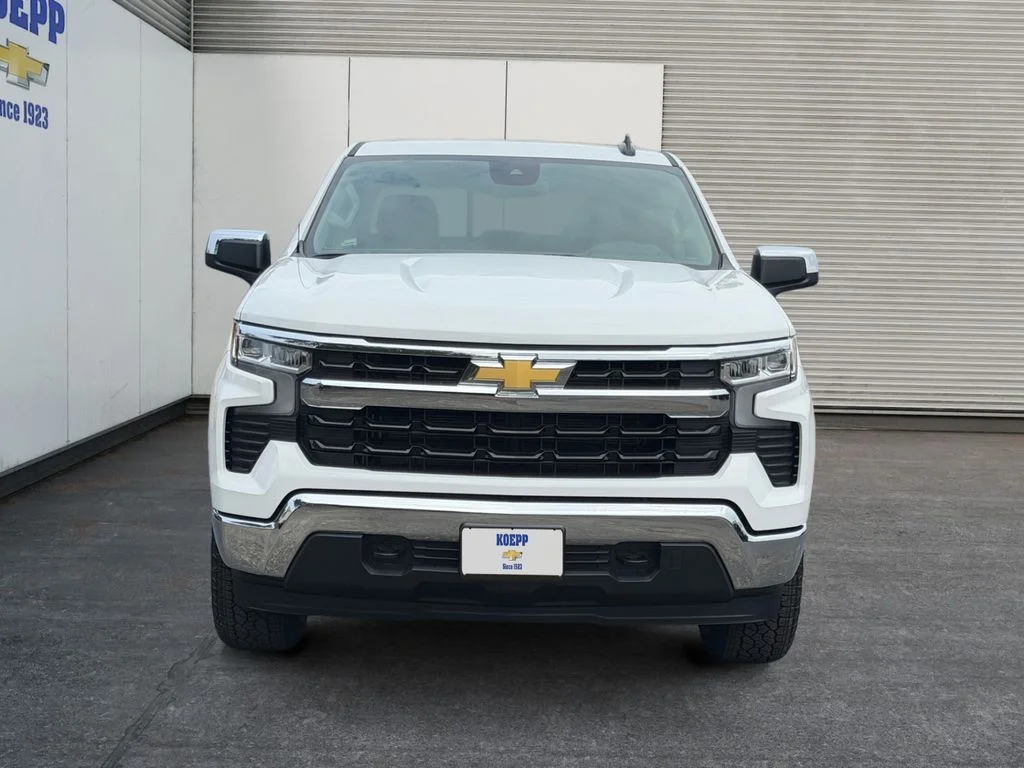 New 2026 Summit White Chevrolet LT image 8
