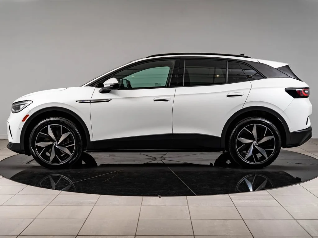 Used 2023 Opal White Volkswagen Pro S image 5