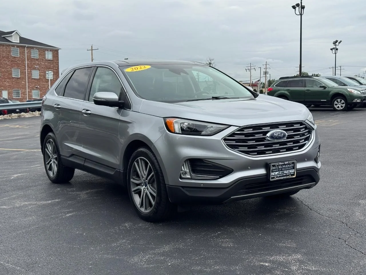 Used 2022 Iconic Silver Ford Titanium image 2