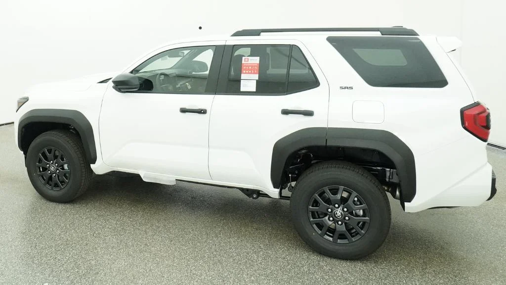New 2026 Ice Cap Toyota SR5 image 18