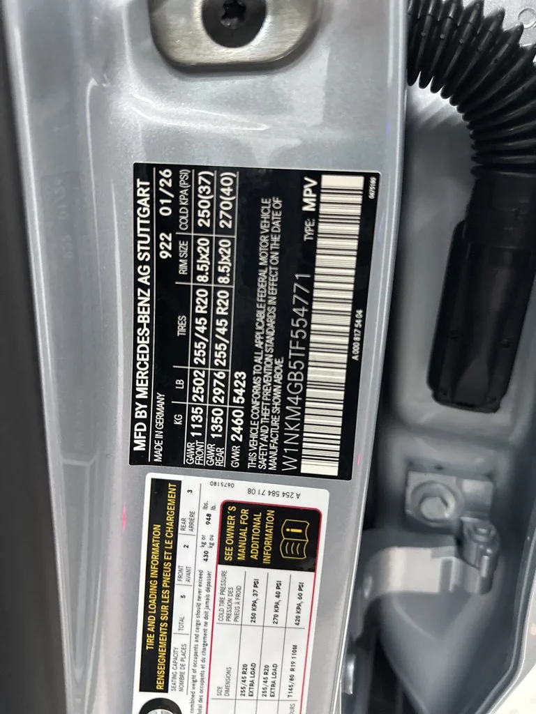 Used 2026 Silver Mercedes-Benz GLC 300 image 26