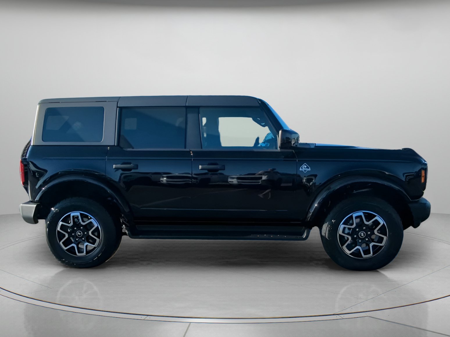 New 2026 Shadow Black Ford Outer Banks® image 30