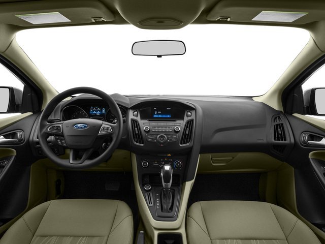 Used 2017 Magnetic Metallic Ford SE image 3