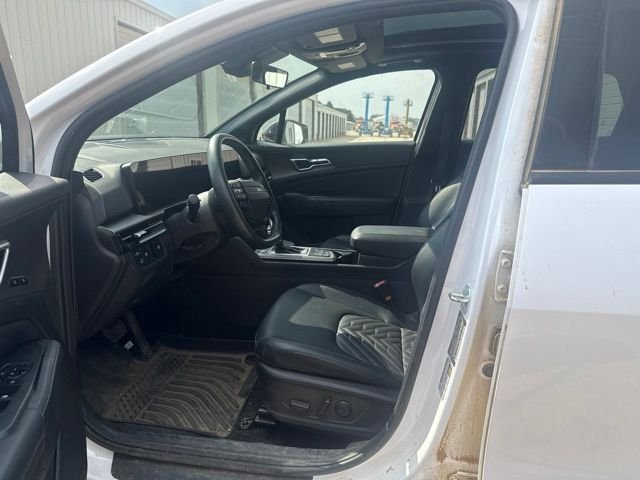 Used 2026 White Kia X-Line image 4