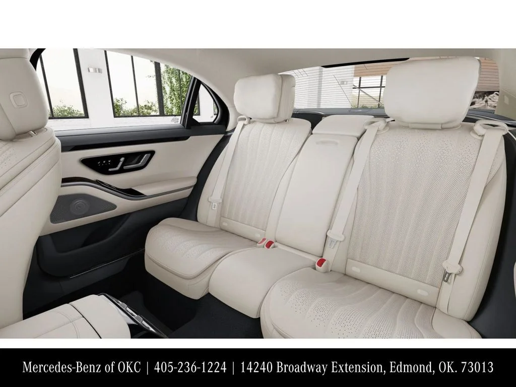 New 2026 White Mercedes-Benz S 500 image 5