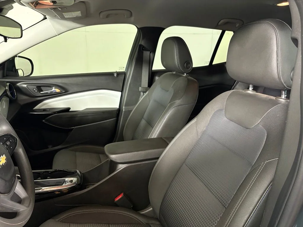 Used 2025 Gray Chevrolet LT image 16