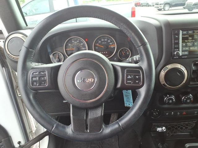 Used 2017 White Jeep Unlimited Sahara image 17