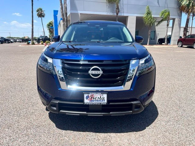 Used 2025 Blue Nissan SV image 2