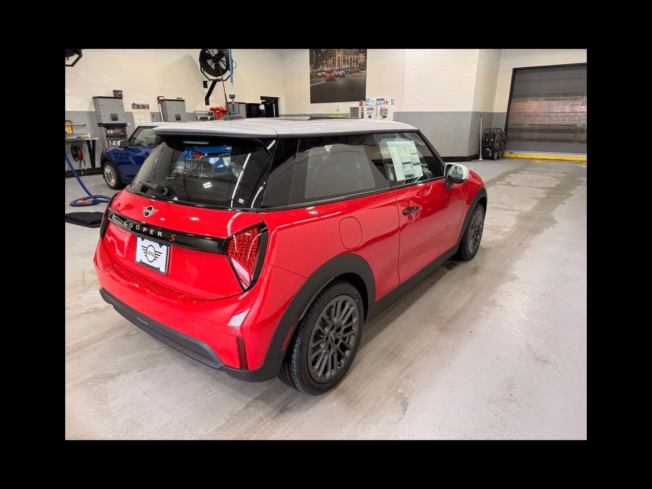 New 2026 Chili Red II MINI ICONIC image 6