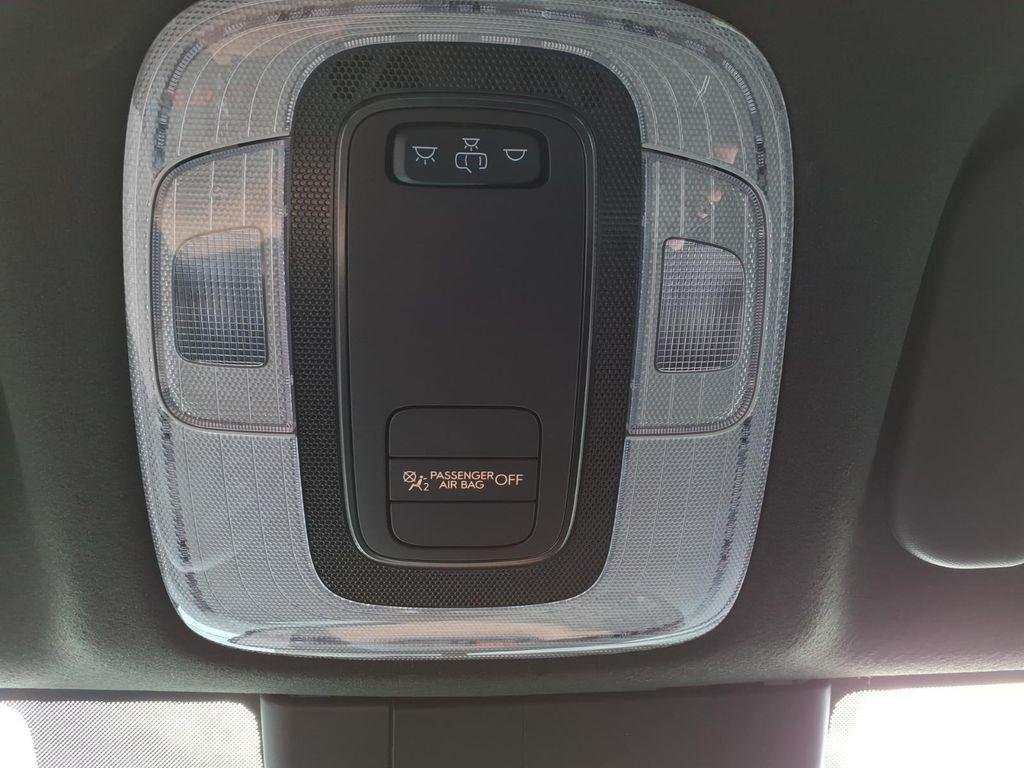 2025 Hyundai Elantra SEL - Photo 25