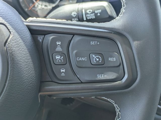 Used 2025 White Jeep Sport S image 24