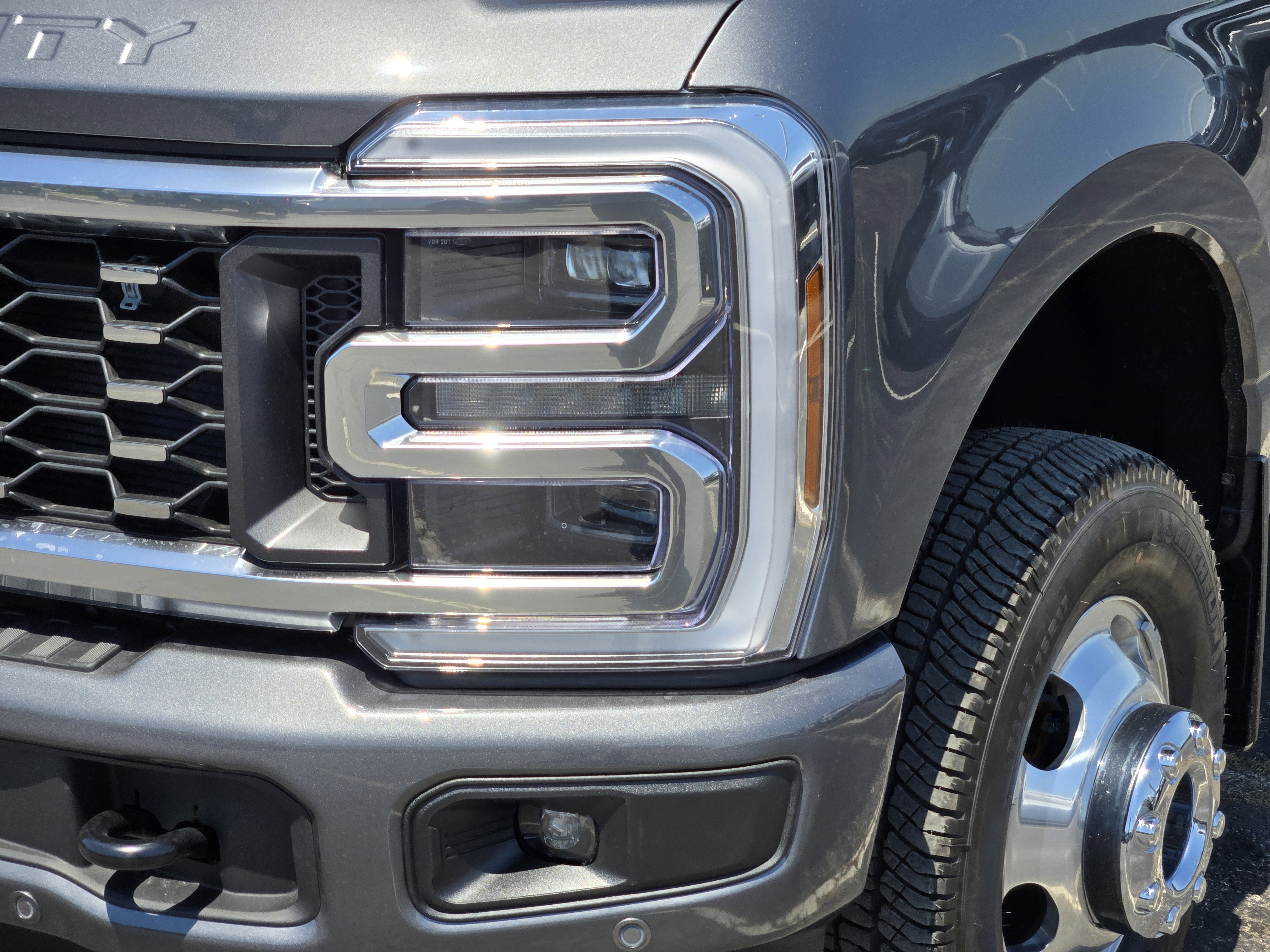 New 2026 Carbonized Gray Ford F-350 Platinum image 5
