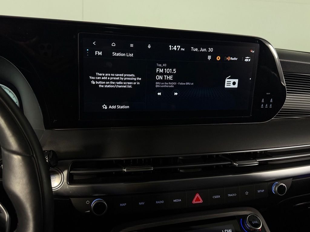 Used 2024 White Hyundai Calligraphy image 17