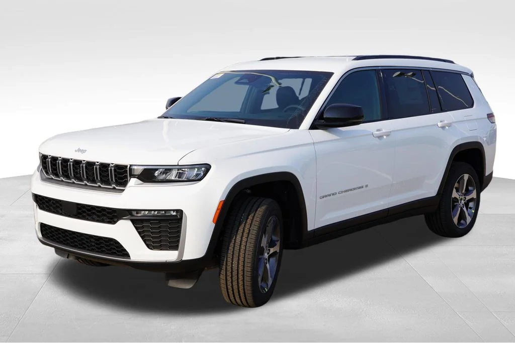New 2026 Bright White Clearcoat Jeep Limited image 7