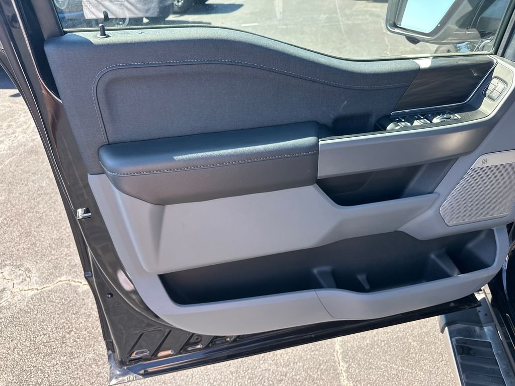 New 2025 Black Ford Lariat image 10