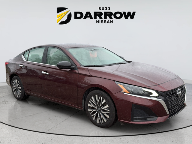 Used 2025 Red Nissan 2.5 SV image 7