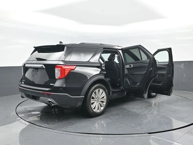 Certified Used 2020 Black Metallic Ford Limited image 31