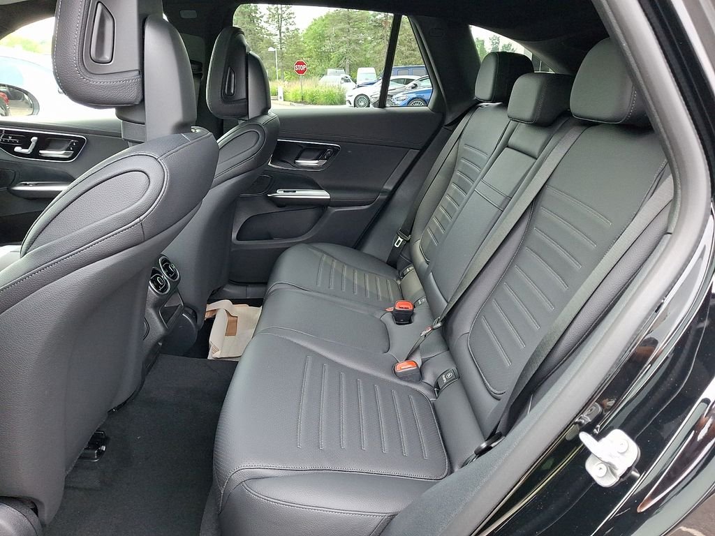 New 2027 Black Mercedes-Benz GLC 300 image 10