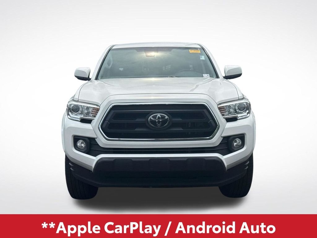 Used 2021 White Toyota SR5 image 3